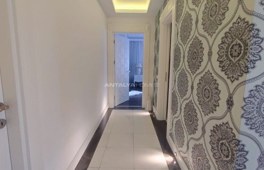 Contemporary Seafront Apartment in Muratpasa Antalya 27