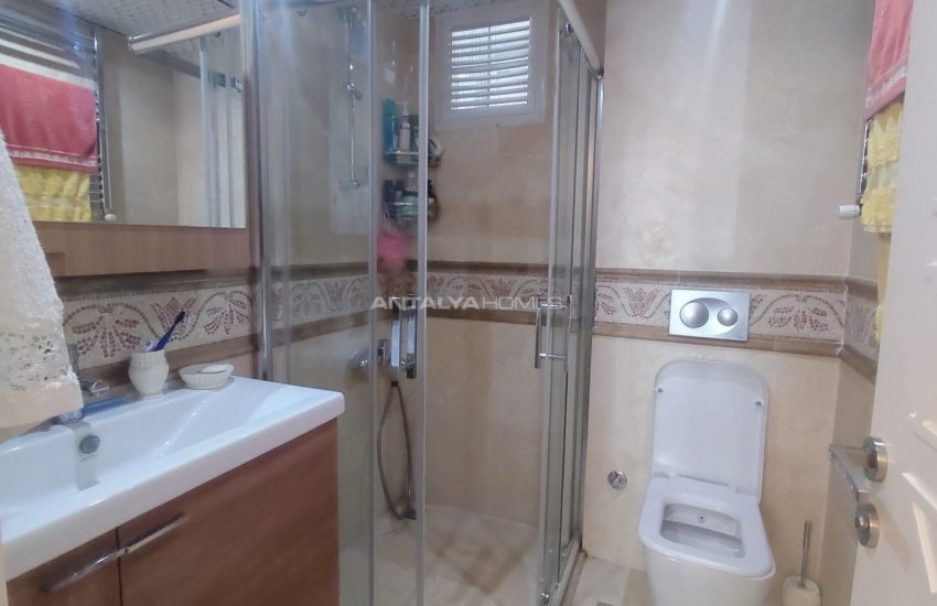Contemporary Seafront Apartment in Muratpasa Antalya 32