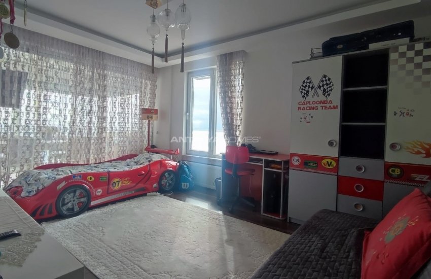 Contemporary Seafront Apartment in Muratpasa Antalya 16