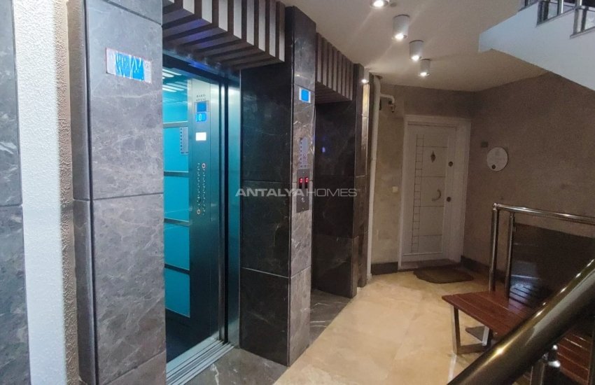 Contemporary Seafront Apartment in Muratpasa Antalya 13