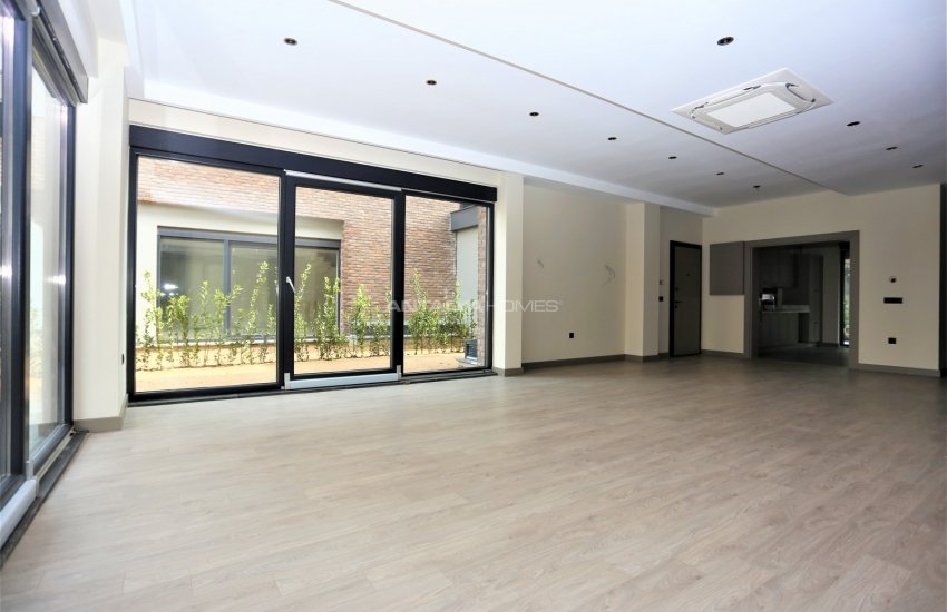 Luxurious Triplex Semi Detached Villa in Konyaalti Antalya 17