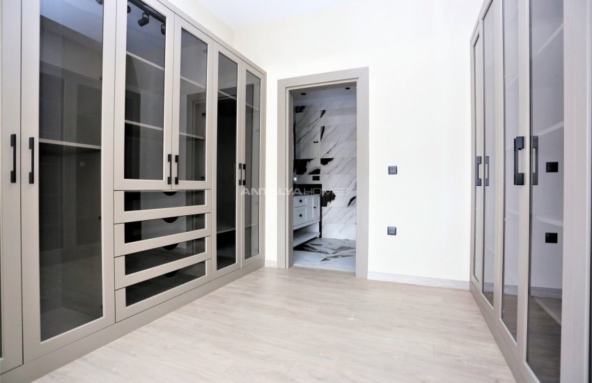 Luxurious Triplex Semi Detached Villa in Konyaalti Antalya 26