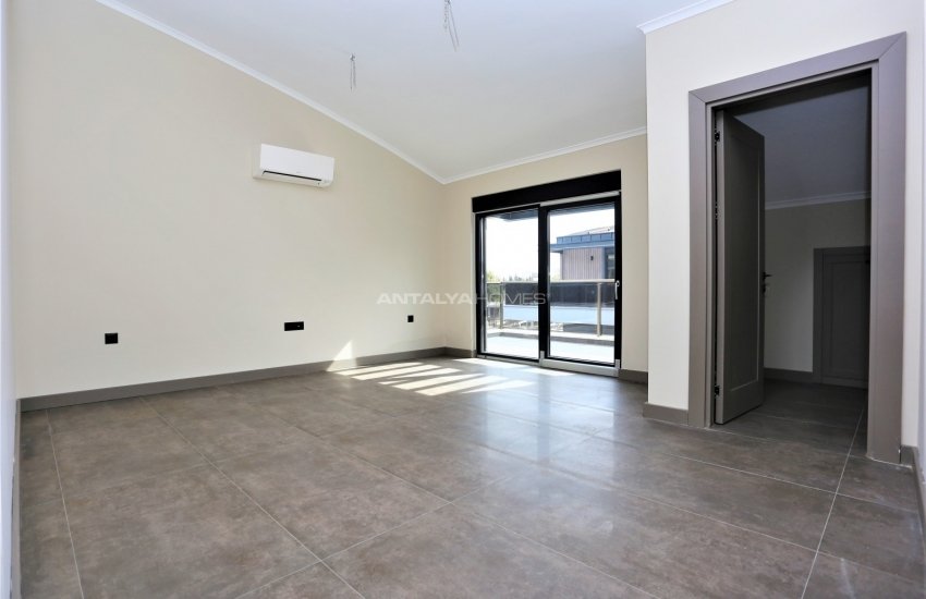 Luxurious Triplex Semi Detached Villa in Konyaalti Antalya 30