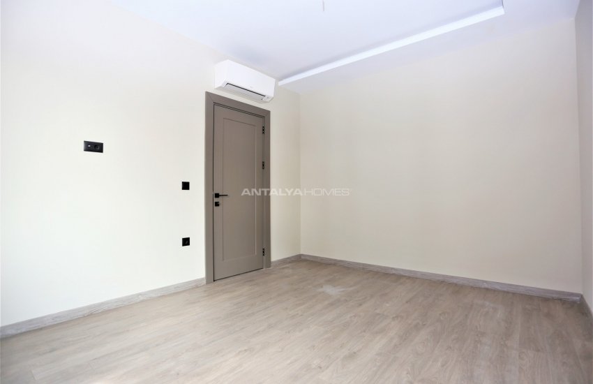 Luxurious Triplex Semi Detached Villa in Konyaalti Antalya 40