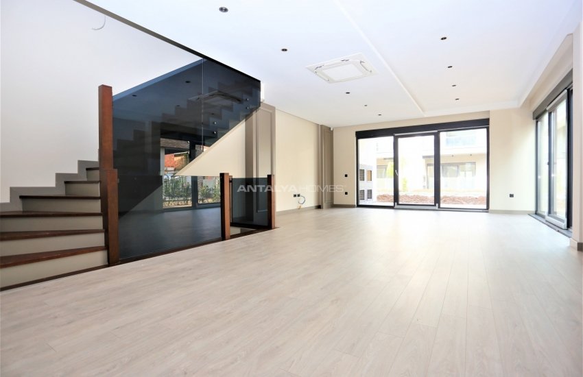 Luxurious Triplex Semi Detached Villa in Konyaalti Antalya 16