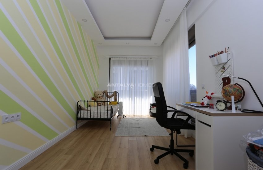 Semi-detached Villa with Rich Features in Dosemealti 20