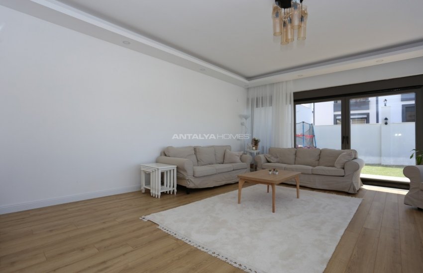 Semi-detached Villa with Rich Features in Dosemealti 10