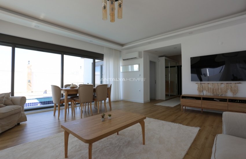 Semi-detached Villa with Rich Features in Dosemealti 12