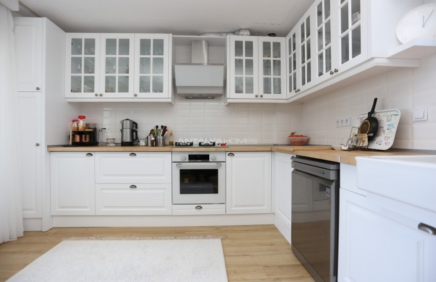 Semi-detached Villa with Rich Features in Dosemealti 14