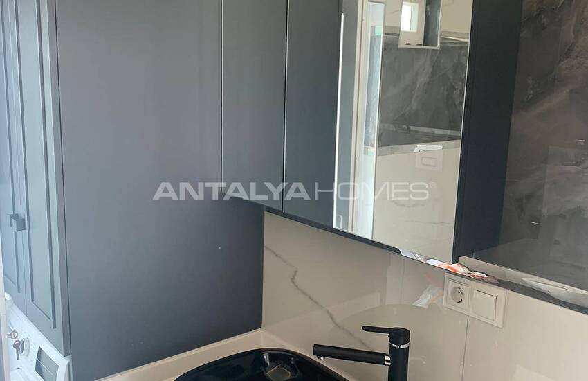 Sea View Penthouse in Complex with Pool and Sauna in Alanya 15