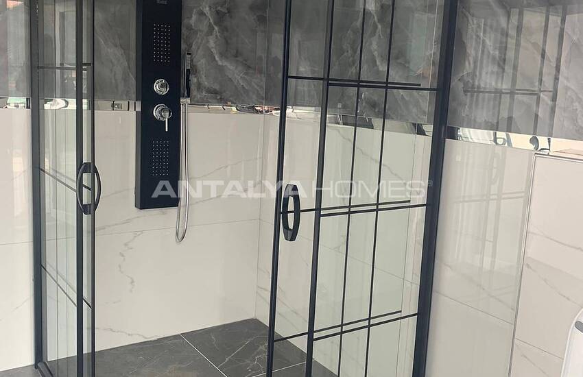 Sea View Penthouse in Complex with Pool and Sauna in Alanya 16