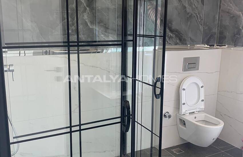 Sea View Penthouse in Complex with Pool and Sauna in Alanya 17