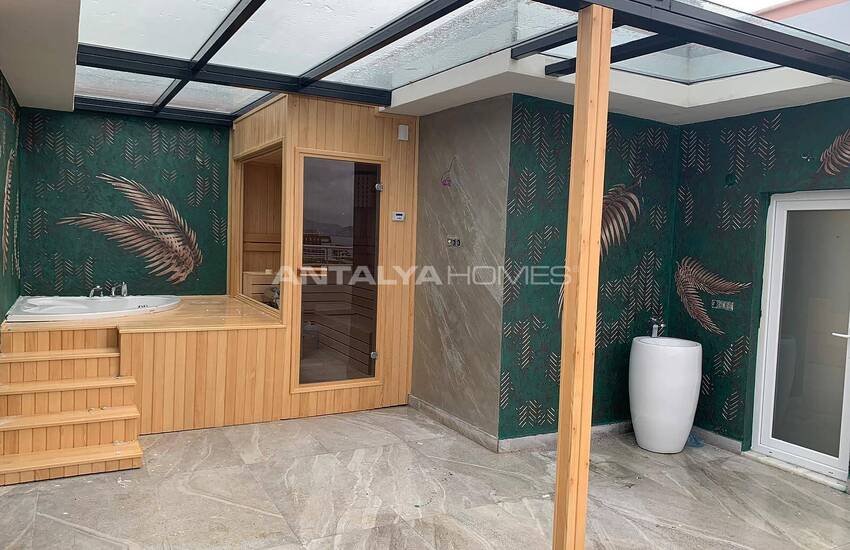 Sea View Penthouse in Complex with Pool and Sauna in Alanya 18