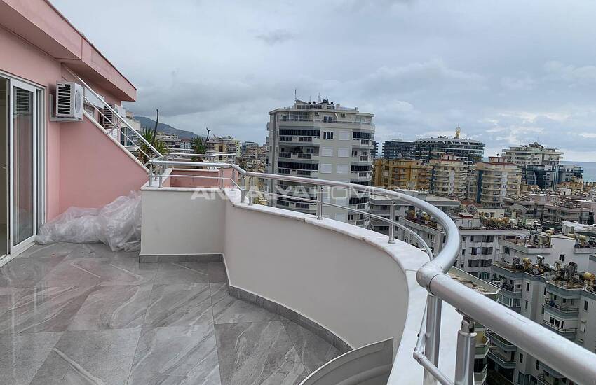 Sea View Penthouse in Complex with Pool and Sauna in Alanya 28