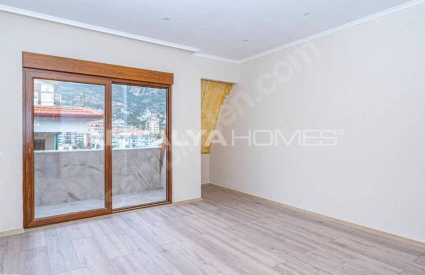 واحدهای تجاری برای فروش در آلانیا مناسب برای سرمایه گذاری 8