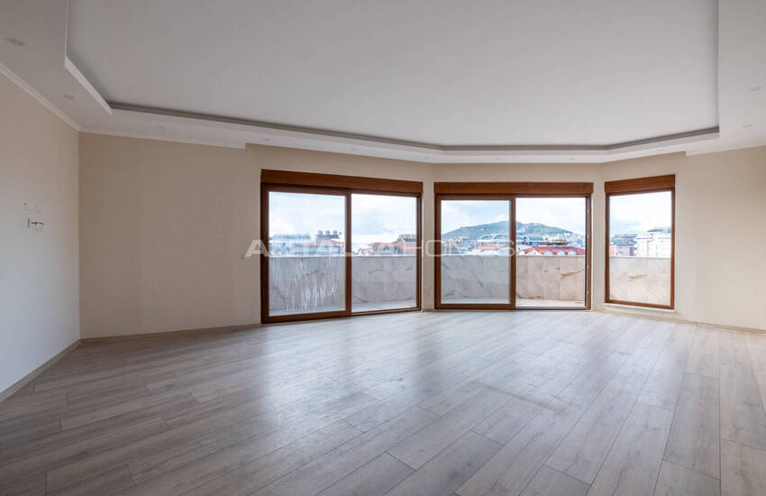 واحدهای تجاری برای فروش در آلانیا مناسب برای سرمایه گذاری 4