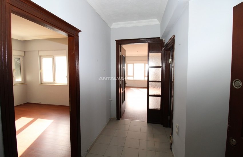 Spacious and Well-located Apartment for Sale in Lara 9