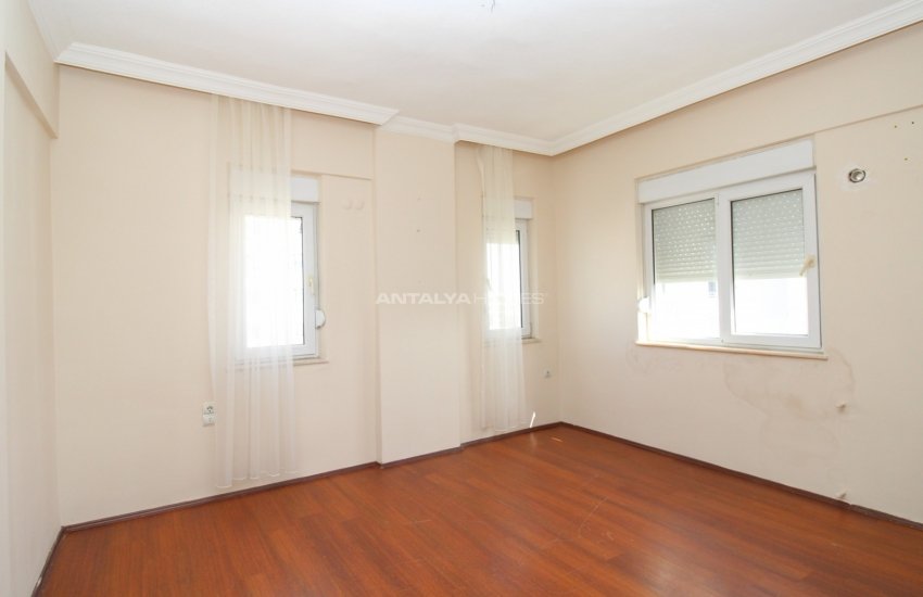 Spacious and Well-located Apartment for Sale in Lara 18