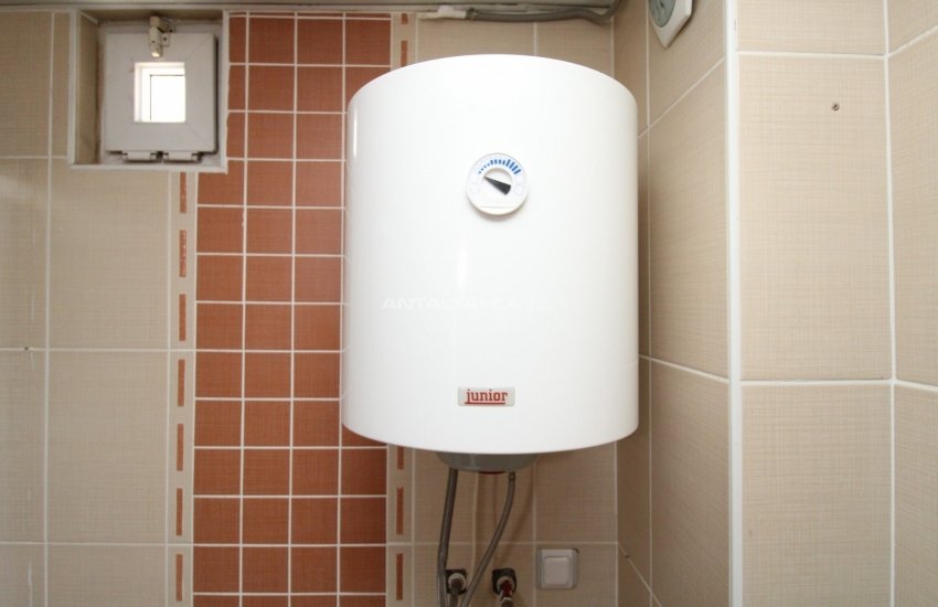 Spacious and Well-located Apartment for Sale in Lara 25