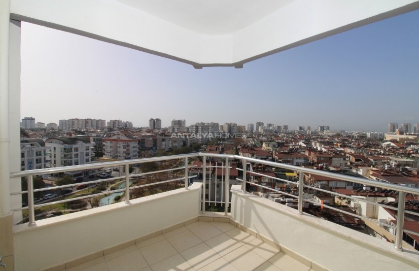 Spacious and Well-located Apartment for Sale in Lara 26