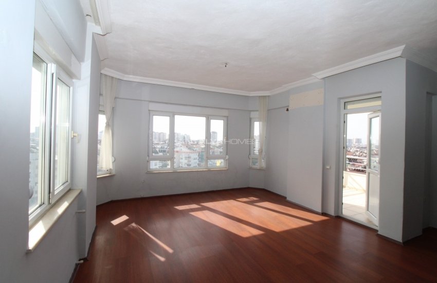 Spacious and Well-located Apartment for Sale in Lara 10