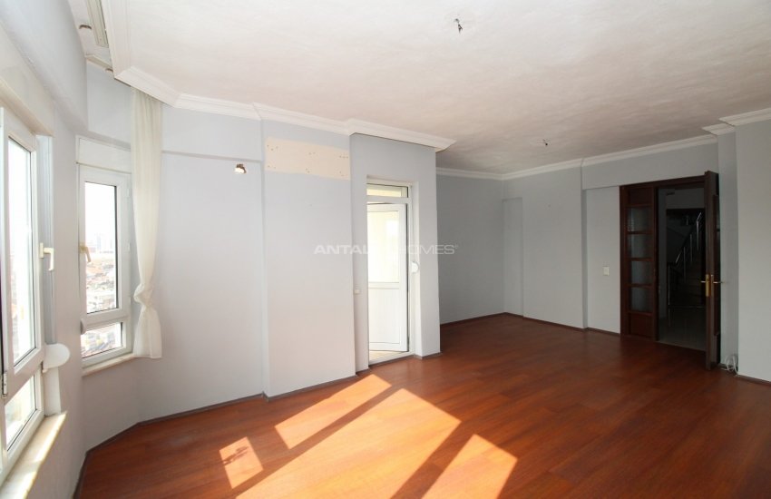 Spacious and Well-located Apartment for Sale in Lara 11