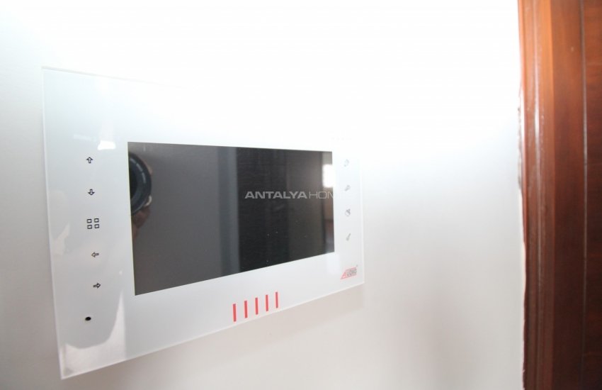 Spacious and Well-located Apartment for Sale in Lara 16