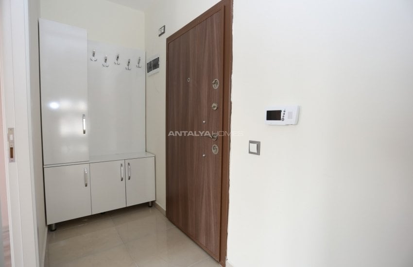 Modern Design Apartment with City View in Kizilarik Antalya 26