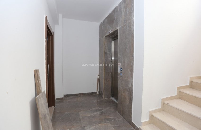 Modern Design Apartment with City View in Kizilarik Antalya 33