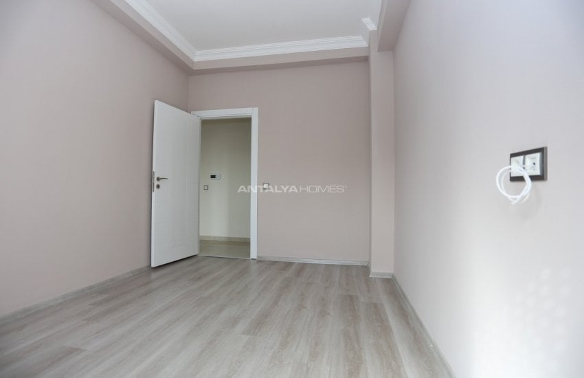 Modern Design Apartment with City View in Kizilarik Antalya 16