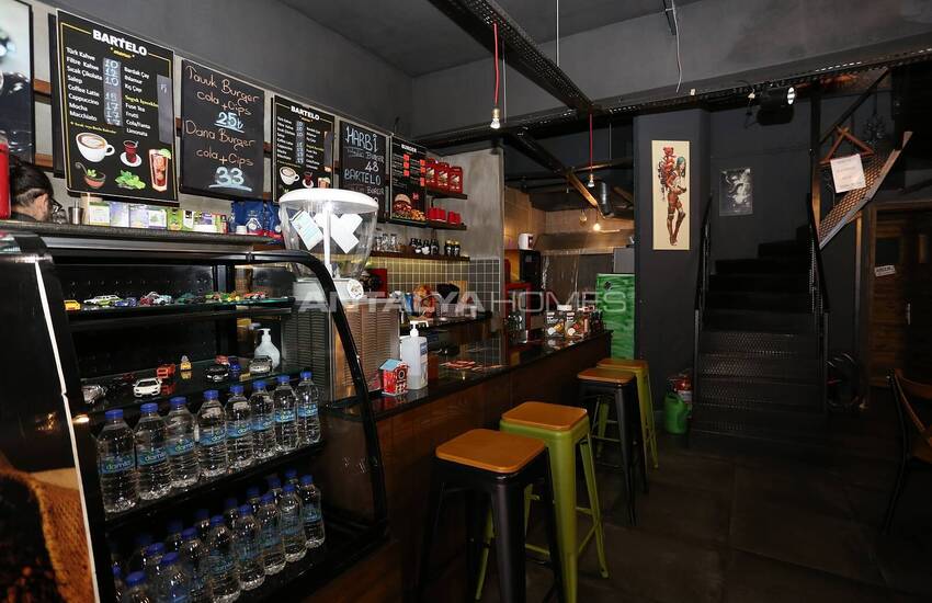 Cafe in Antalya Muratpasa Walking Distance of the Sea 9