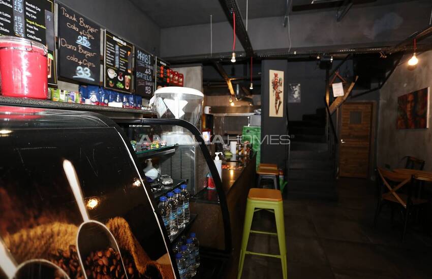 Cafe in Antalya Muratpasa Walking Distance of the Sea 10