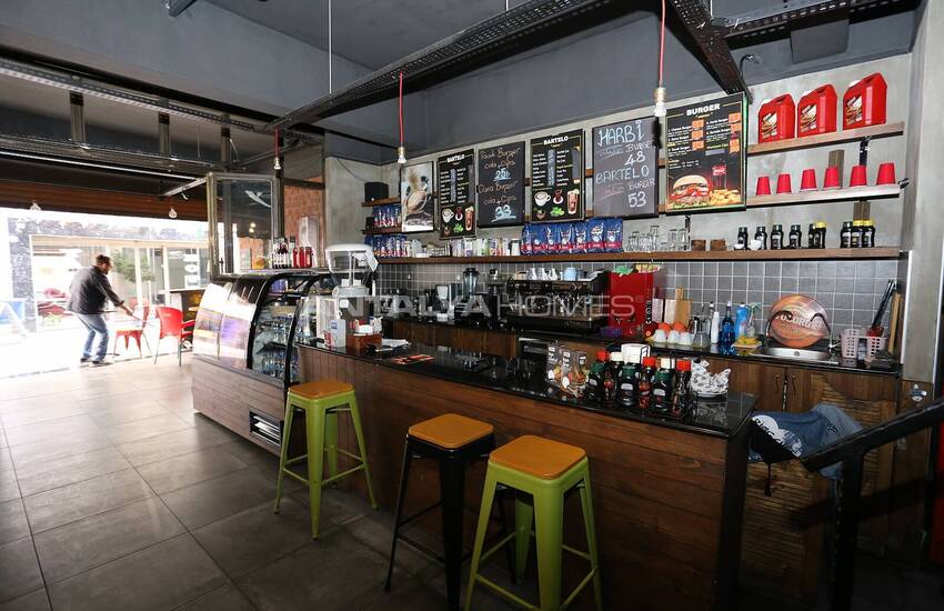 Cafe in Antalya Muratpasa Walking Distance of the Sea 11