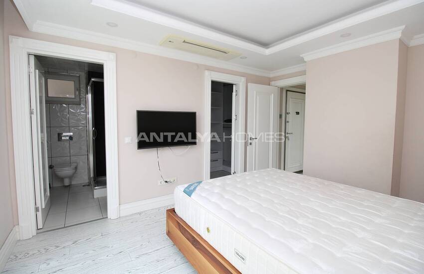 Key Ready Furnished Apartment on the Street in Lara Antalya 21