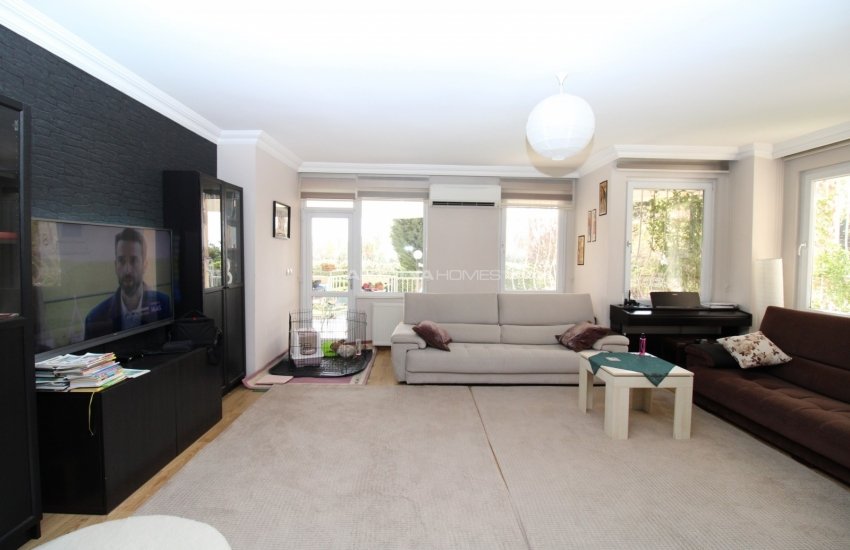 Seaside Apartment in a Secure Complex in Antalya Sirinyali 13