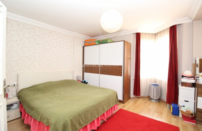 Seaside Apartment in a Secure Complex in Antalya Sirinyali 14