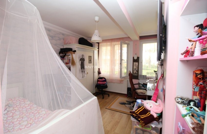 Seaside Apartment in a Secure Complex in Antalya Sirinyali 17