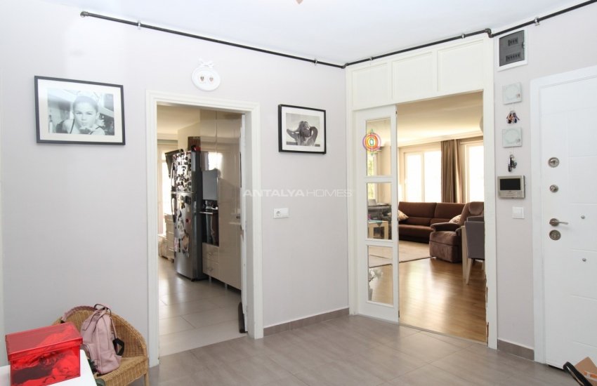 Seaside Apartment in a Secure Complex in Antalya Sirinyali 10