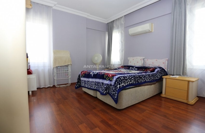 Luxe Apartment in Complex with Swimming Pool in Meydankavagi 24