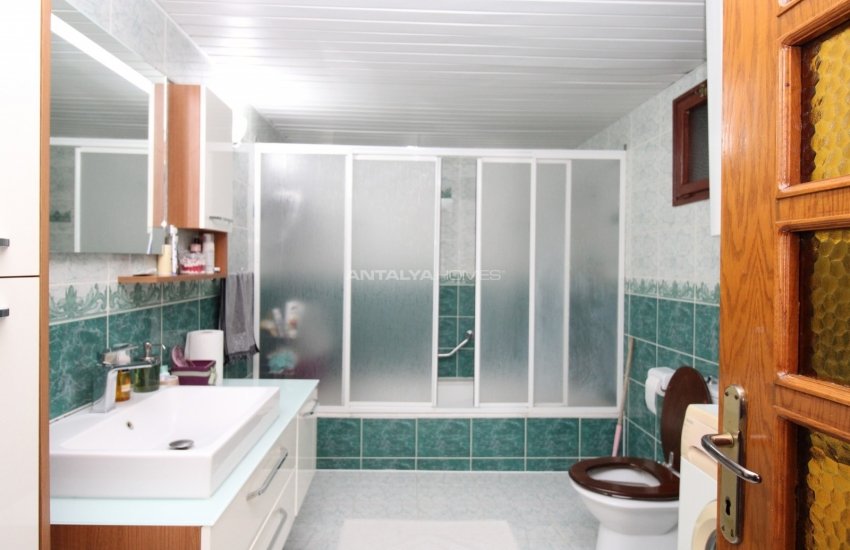 Centrally Located Duplex Apartment in Antalya Lara 15