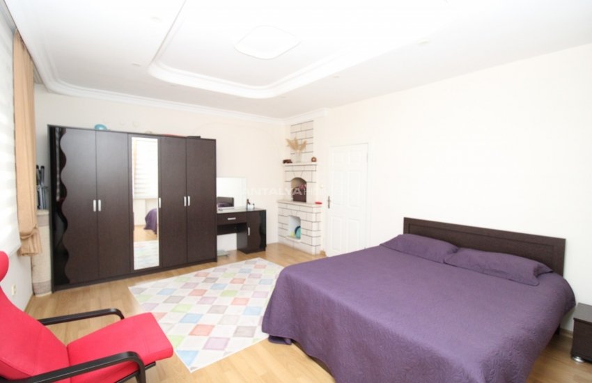 Centrally Located Duplex Apartment in Antalya Lara 7