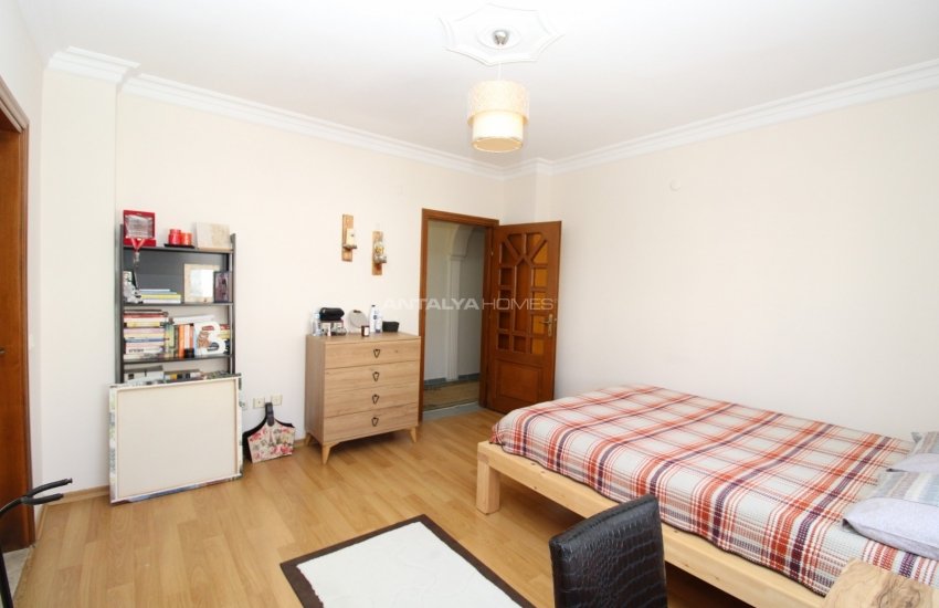Centrally Located Duplex Apartment in Antalya Lara 10