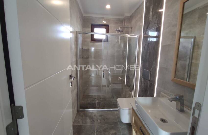 Real Estate in Manavgat Antalya in a Complex with Pool 15