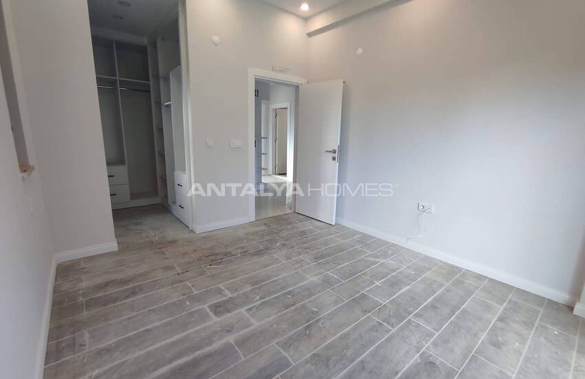 Real Estate in Manavgat Antalya in a Complex with Pool 8