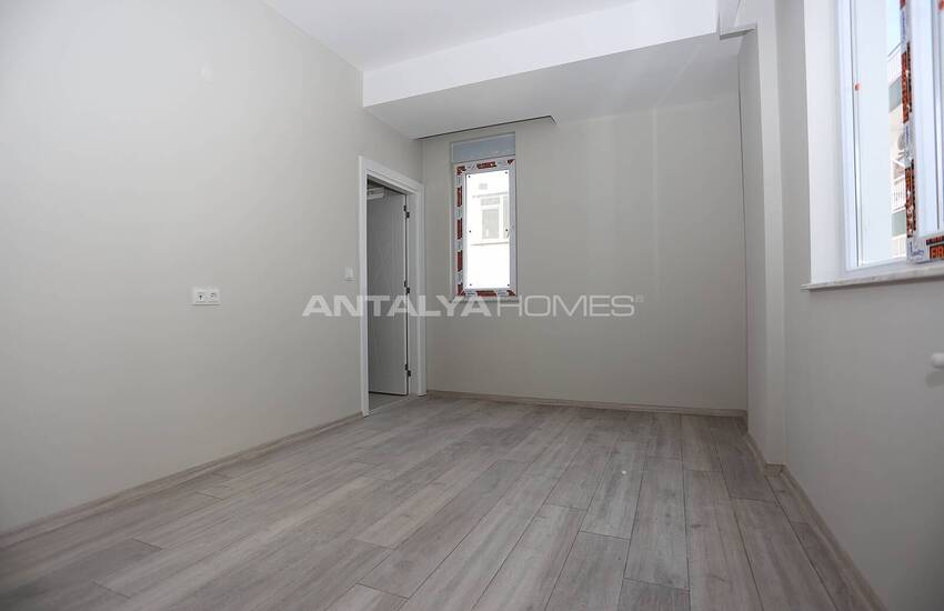 Spacious Apartments in Central Location in Muratpasa 17