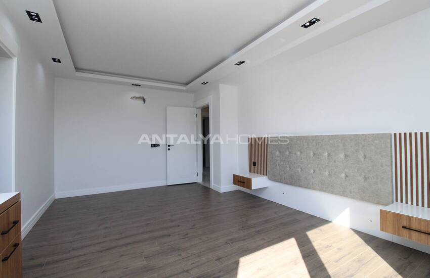 Antalya Muratpaşa’da Akıllı Ev Sistemi Bulunan İkiz Villa 18