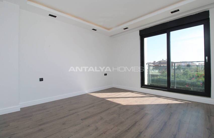 Antalya Muratpaşa’da Akıllı Ev Sistemi Bulunan İkiz Villa 25