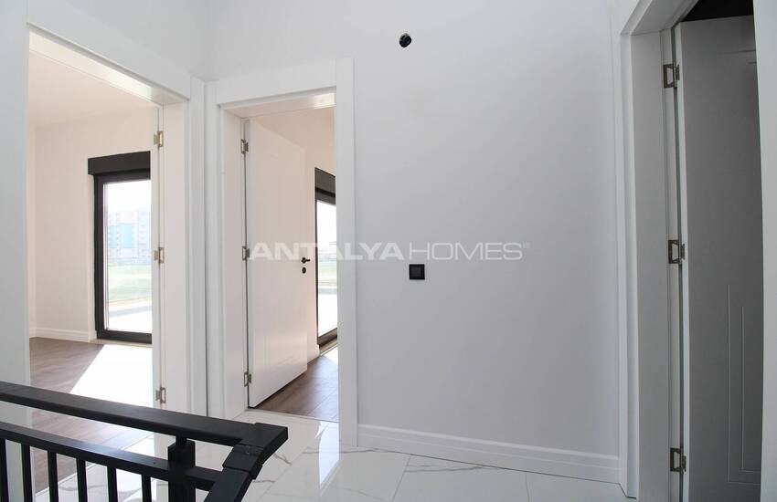 Antalya Muratpaşa’da Akıllı Ev Sistemi Bulunan İkiz Villa 29