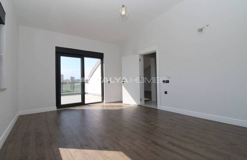 Antalya Muratpaşa’da Akıllı Ev Sistemi Bulunan İkiz Villa 33