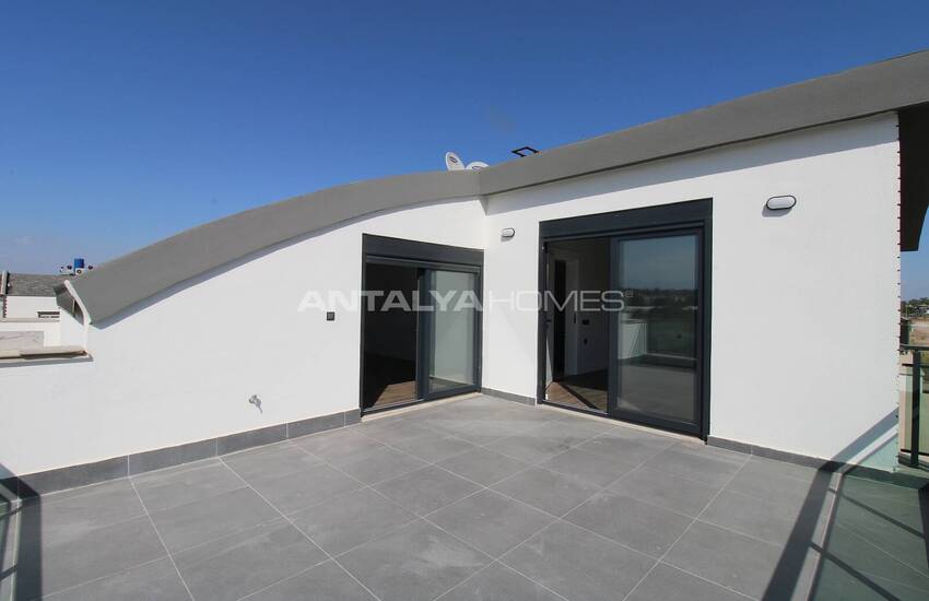 Antalya Muratpaşa’da Akıllı Ev Sistemi Bulunan İkiz Villa 37